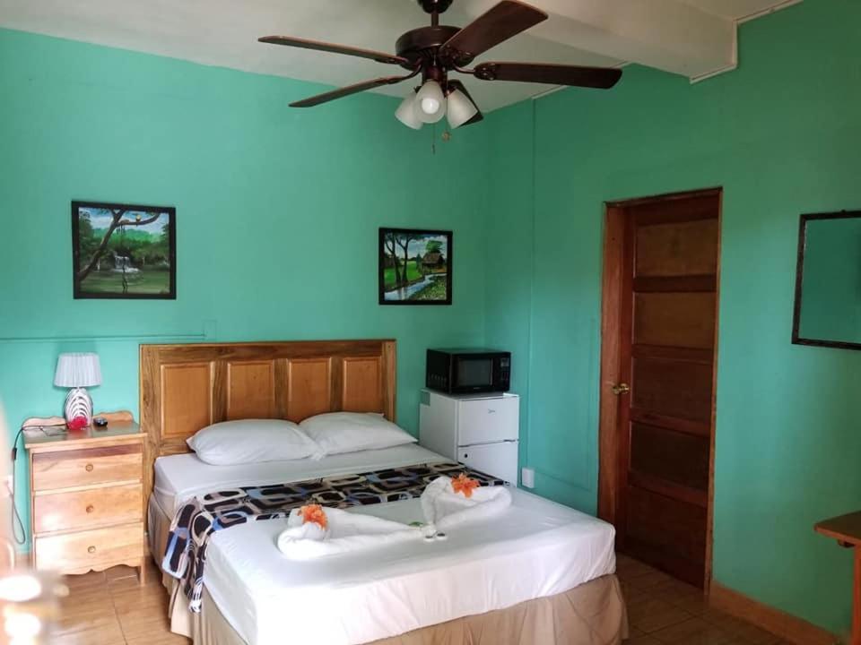 Saint Charles Inn, Belize Central America Punta Gorda Exteriér fotografie